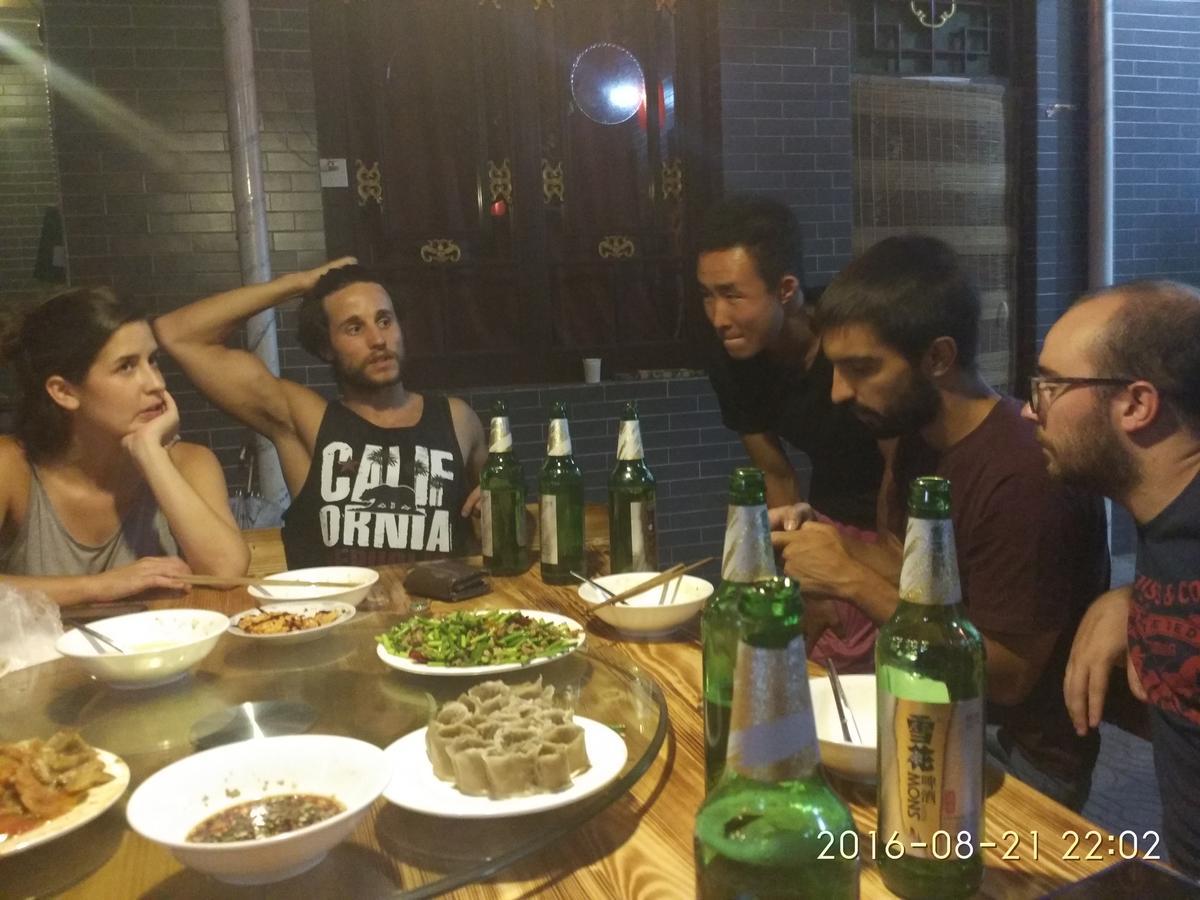 Pingyao Lefeng Youth Hostel - Ancient Town Buitenkant foto